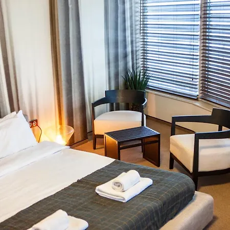 Bon Bon Park & Boyana Sofie