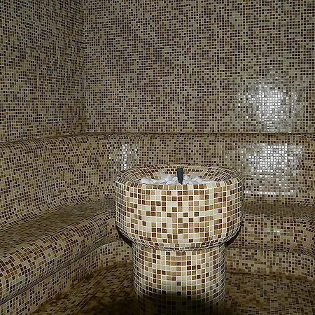 Bon Bon Park & Boyana 4*